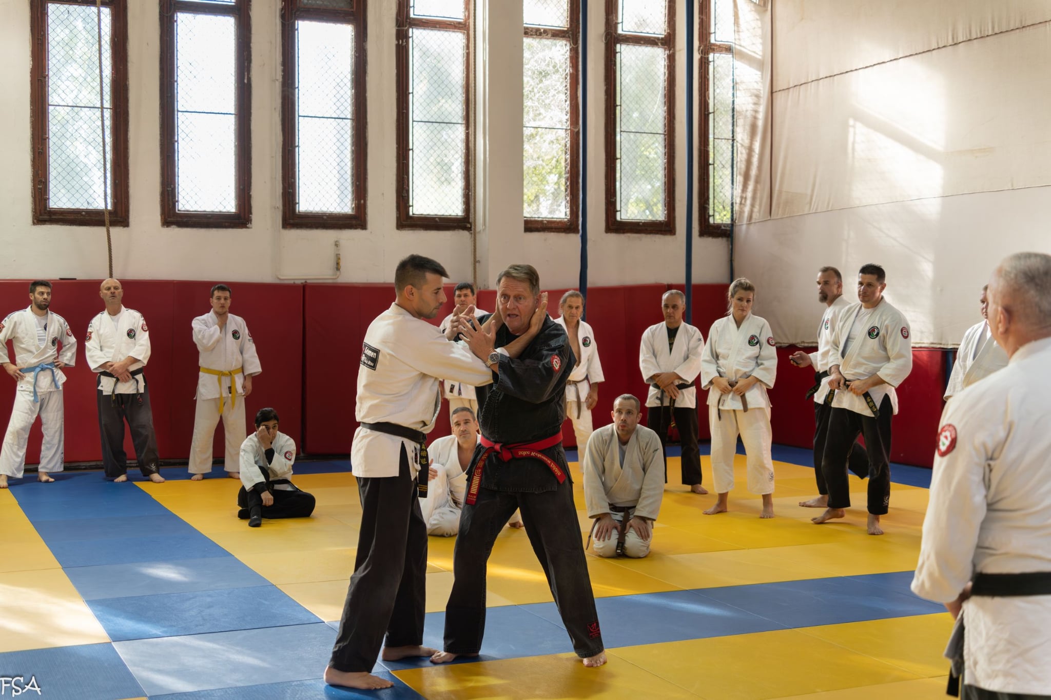 4d64eef4 8588 4945 a2ad a7b8e350b713